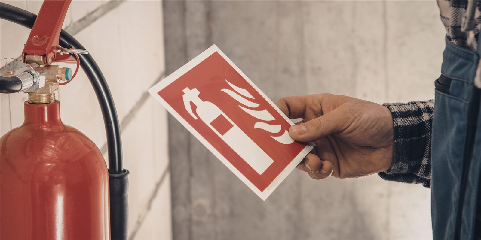 Brandschutzkennzeichnung – Feuerlöscher-Symbol